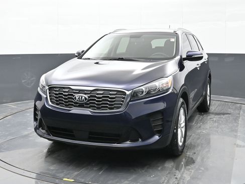 Used 2020 Kia Sorento LX w/ LX I4 Convenience Package image 4
