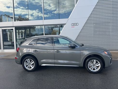 Used 2023 Audi Q5 2.0T Premium w/ Convenience Package image 15
