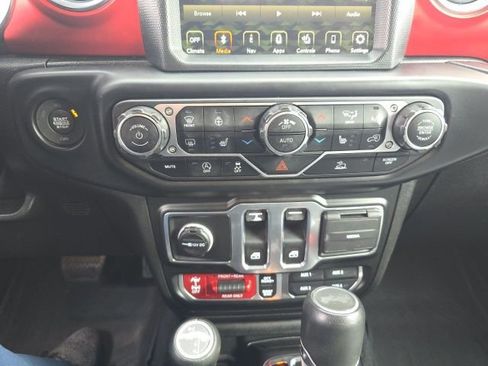 Used 2023 Jeep Wrangler Rubicon w/ LED Lighting Group image 16