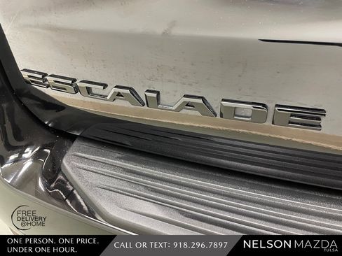 Used 2022 Cadillac Escalade Sport Platinum w/ Heavy-Duty Trailer Package image 16