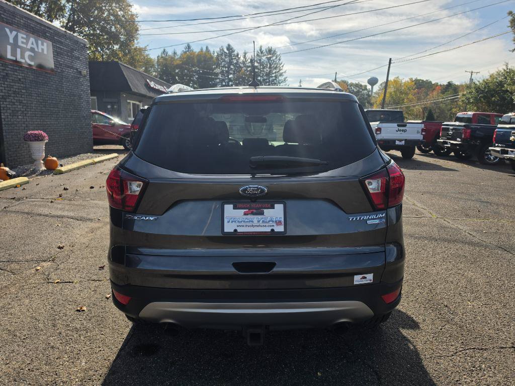Used 2019 Ford Escape Titanium AWD/4WD image 4