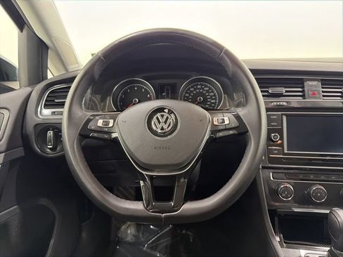 Used 2018 Volkswagen Golf S FWD image 29