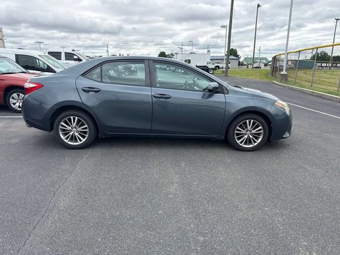 Used 2014 Toyota Corolla LE FWD image 4
