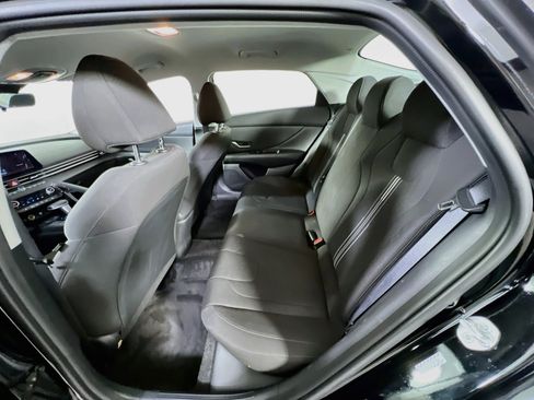 Used 2023 Hyundai Elantra SEL w/ Convenience Package FWD image 24