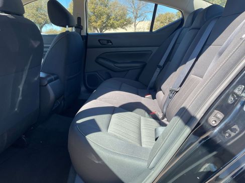 Used 2025 Nissan Altima 2.5 SV image 27