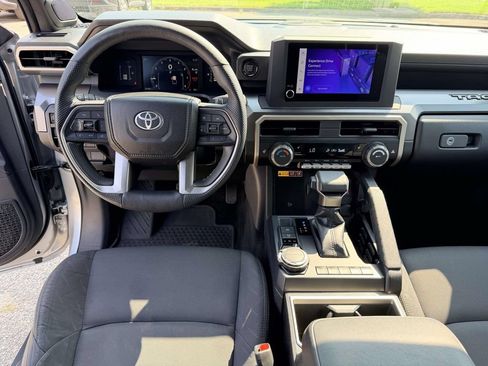 Certified 2024 Toyota Tacoma SR5 AWD/4WD image 2