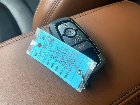 Used 2023 Ford Bronco Sport Outer Banks image 9