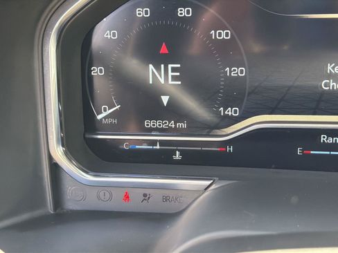 Used 2024 GMC Sierra 2500 AT4X AWD/4WD image 11