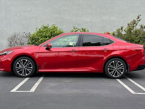 Certified 2025 Toyota Camry XLE AWD/4WD image 9