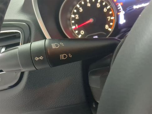 Used 2018 Jeep Compass Latitude w/ Popular Equipment Group image 27