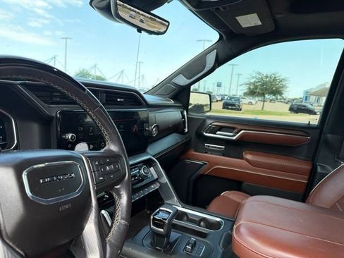 Used 2023 GMC Sierra 1500 Denali Ultimate AWD/4WD image 14
