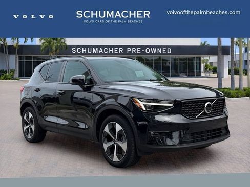 Used 2025 Volvo XC40 B5 Plus w/ Protection Package Premier AWD/4WD image 1