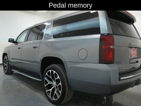 Used 2020 Chevrolet Suburban LT image 5