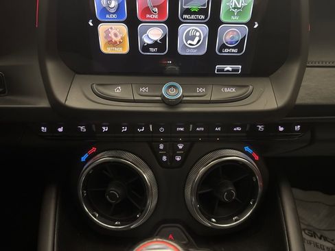 Used 2018 Chevrolet Camaro SS RWD image 32
