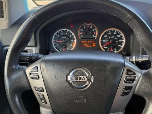 Used 2014 Nissan Armada SV image 5
