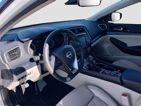 Used 2023 Nissan Maxima Platinum w/ Sport Mat Group image 9