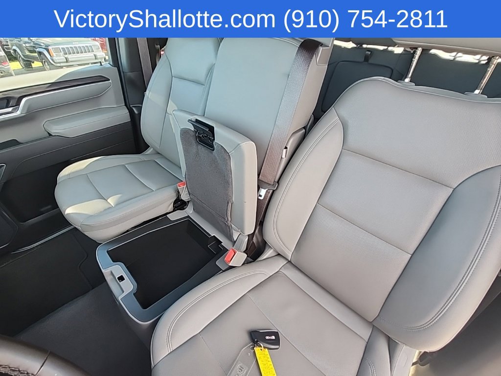 Used 2025 GMC Sierra 1500 SLT AWD/4WD image 28