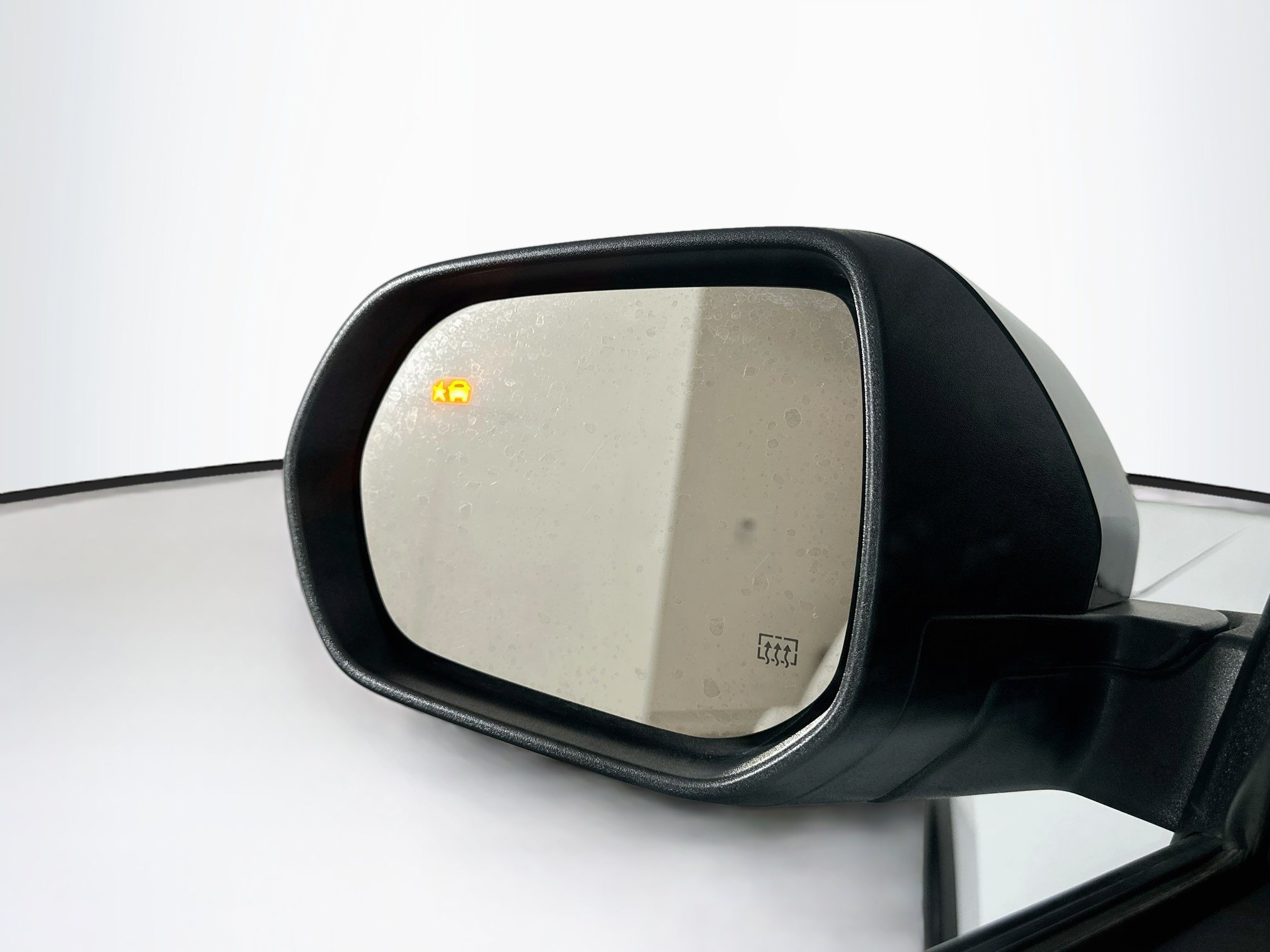 Used 2025 Chevrolet Traverse LT FWD image 16