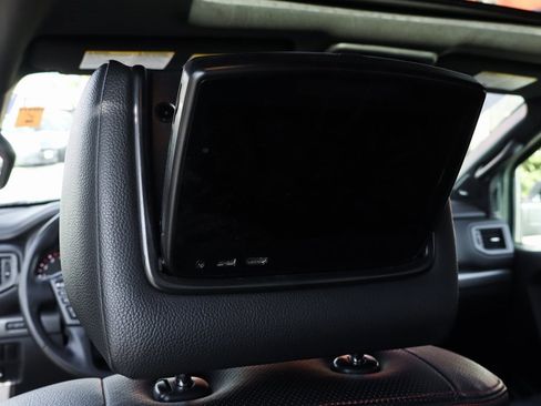 Used 2021 Nissan Titan PRO-4X w/ Pro-4x Convenience Package image 48