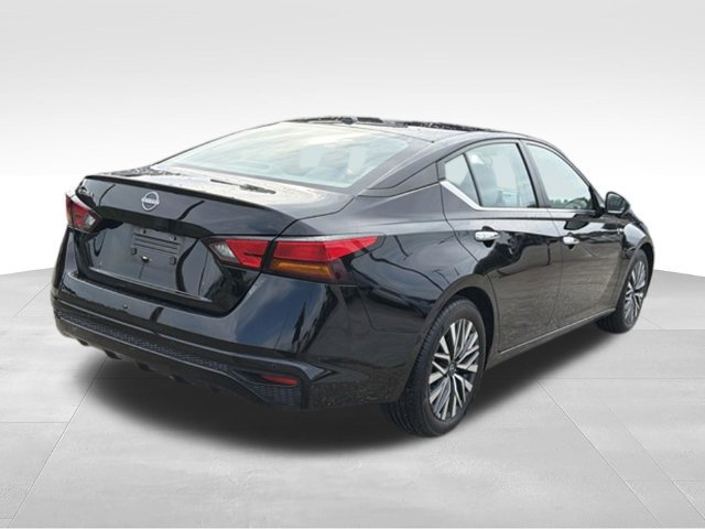 Used 2025 Nissan Altima 2.5 SV FWD image 5