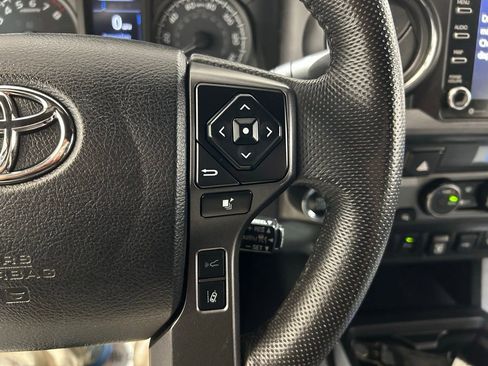 Used 2023 Toyota Tacoma TRD Off-Road image 17
