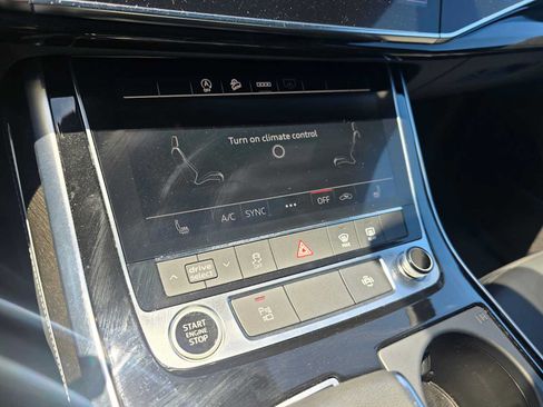 Used 2025 Audi Q7 3.0T Premium Plus AWD/4WD image 31