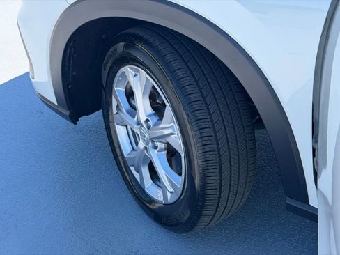 Certified 2024 Honda HR-V LX image 28