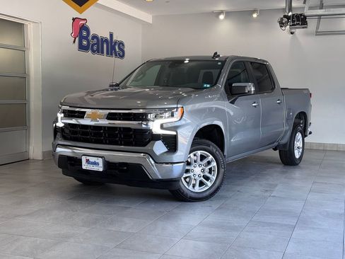 Certified 2023 Chevrolet Silverado 1500 LT image 2