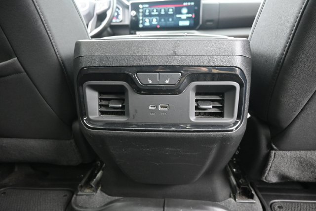 Used 2024 GMC Sierra 1500 AT4 w/ AT4 Preferred Package AWD/4WD image 53
