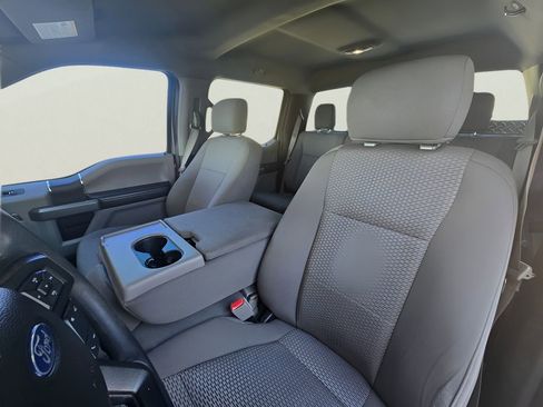 Used 2018 Ford F150 XLT image 3