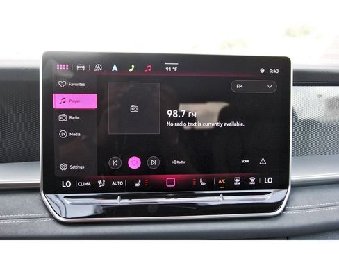Certified 2025 Volkswagen Tiguan SE R-Line AWD/4WD image 24