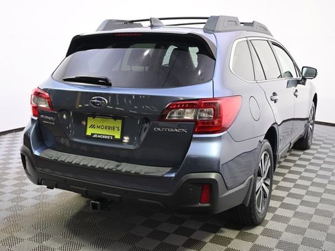 Used 2018 Subaru Outback 2.5i Limited AWD/4WD image 6