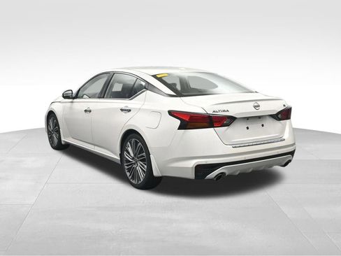 Used 2023 Nissan Altima 2.5 SL FWD image 4