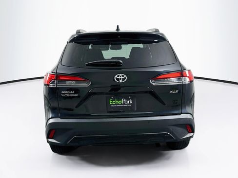 Used 2024 Toyota Corolla Cross XLE FWD image 7