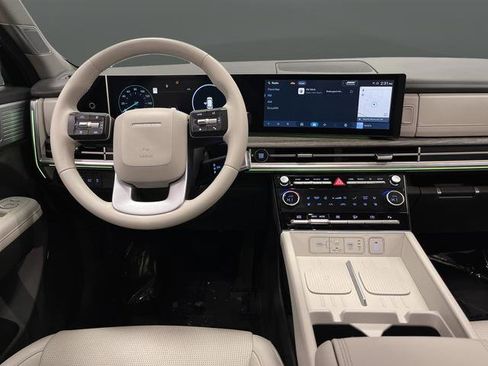 Used 2024 Hyundai Santa Fe Limited image 5