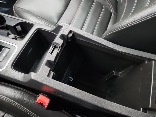 Used 2018 Ford Escape Titanium FWD image 46