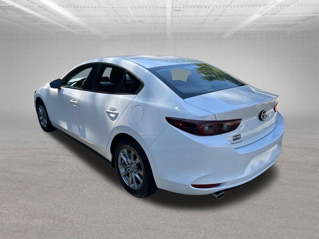 Used 2025 MAZDA MAZDA3 s FWD image 3