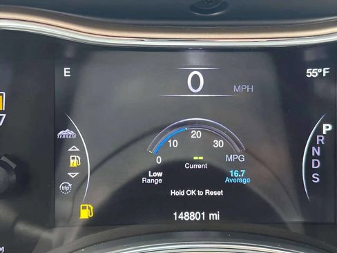 Used 2015 Jeep Grand Cherokee Limited w/ Trailer Tow Group IV image 17