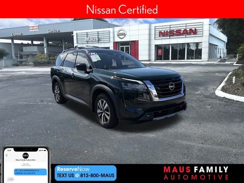 Certified 2024 Nissan Pathfinder SL image 1