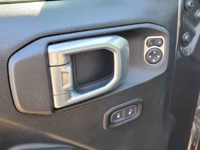 Used 2021 Jeep Wrangler Unlimited Sport AWD/4WD image 5
