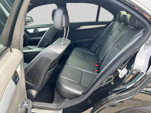 Used 2009 Mercedes-Benz C 300 4MATIC Sedan image 11