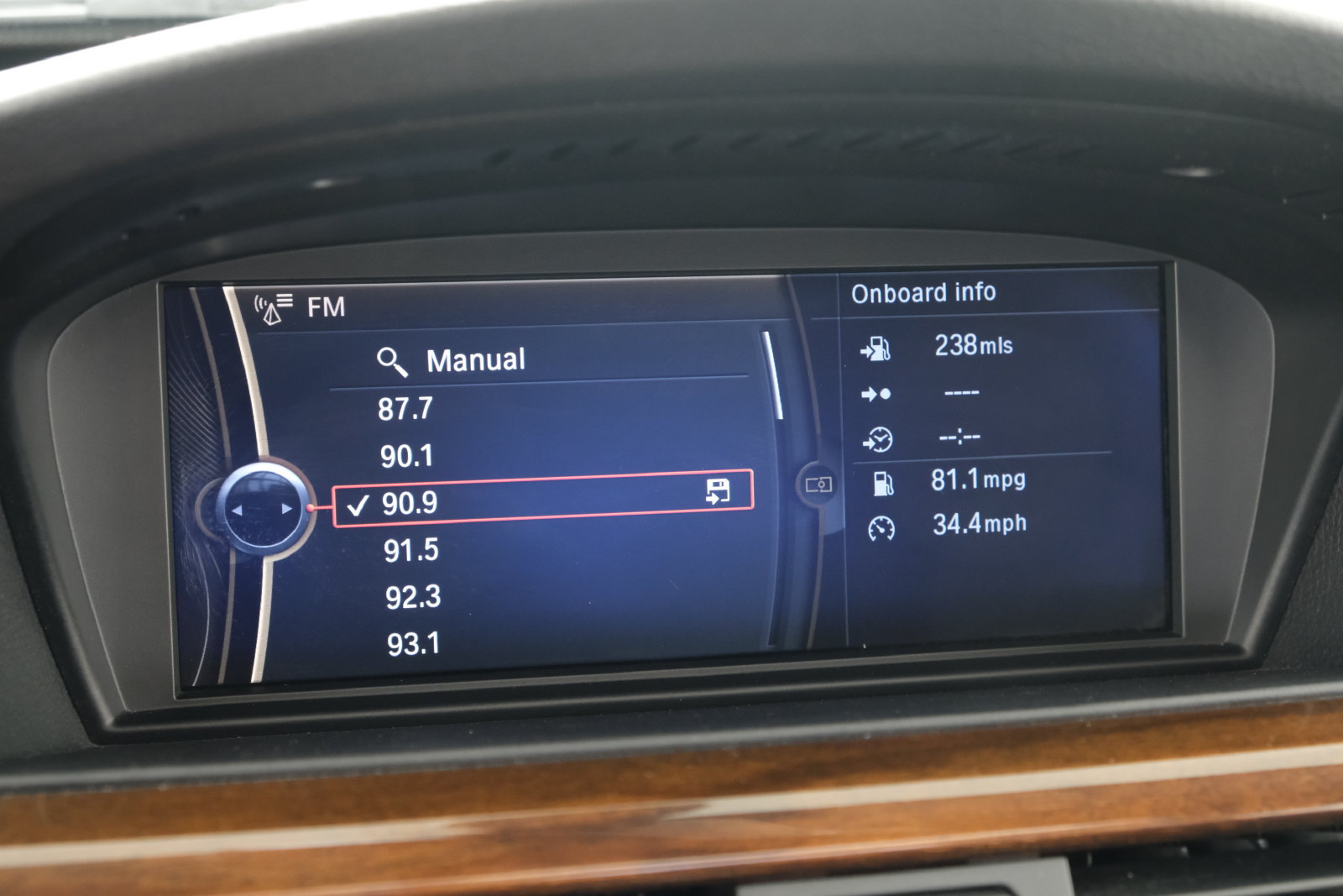 Used 2011 BMW 335i xDrive Sedan AWD/4WD image 18