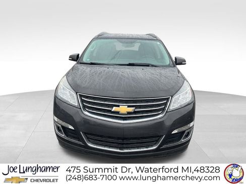 Used 2017 Chevrolet Traverse LT image 9