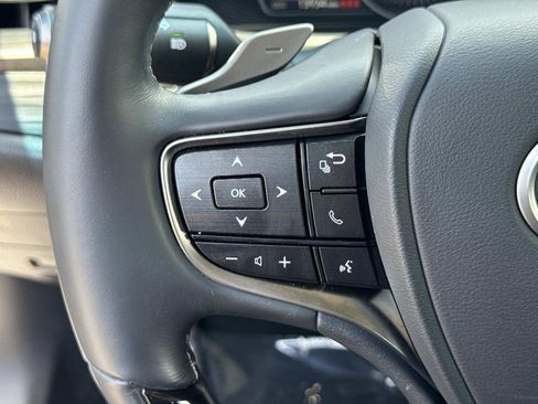 Used 2020 Lexus ES 350 w/ Accessory Package FWD image 11