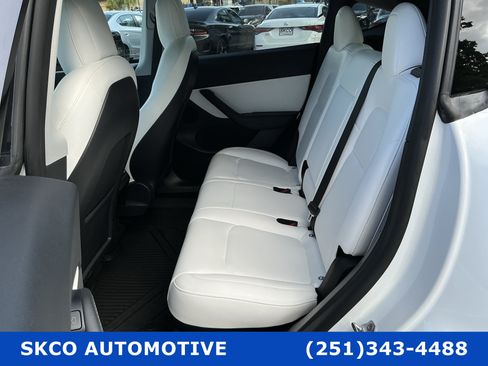 Used 2022 Tesla Model Y Performance AWD/4WD image 14