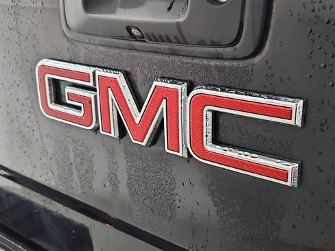 Used 2018 GMC Sierra 1500 SLT image 11
