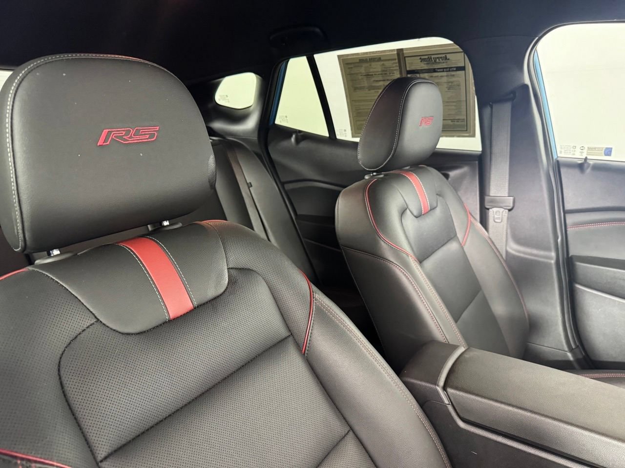 Used 2025 Chevrolet Trax RS w/ Driver Confidence Package FWD image 33