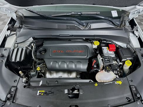 Used 2022 Jeep Compass Limited image 30