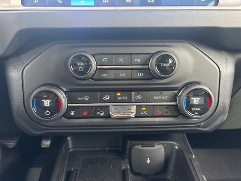 Used 2025 Ford Bronco Outer Banks AWD/4WD image 23