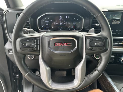 Used 2025 GMC Sierra 1500 Elevation AWD/4WD image 17